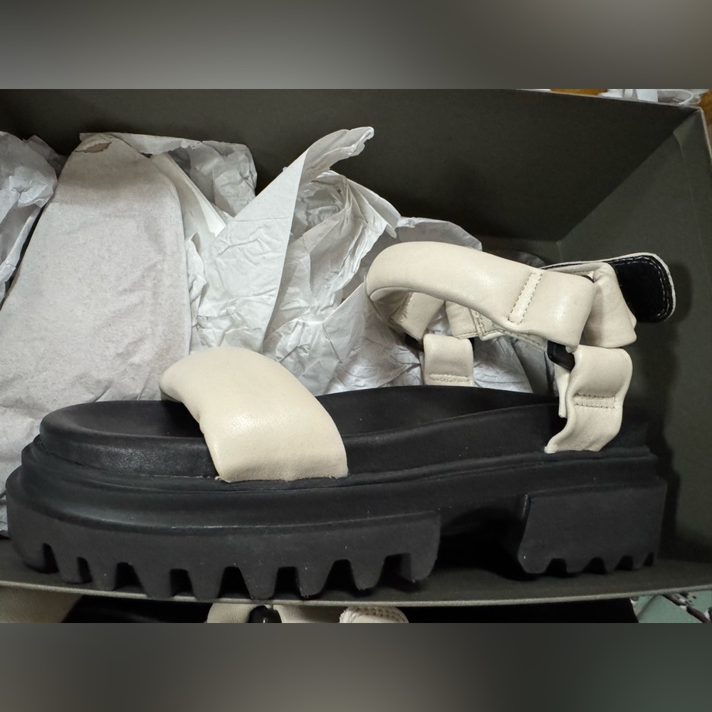 NIB NEW All Saints Helium Sandals Chalk Ivory size 9 puff leather platform - Picture 6 of 6
